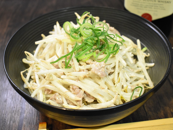 にんにくマヨ豚もやし (2)
