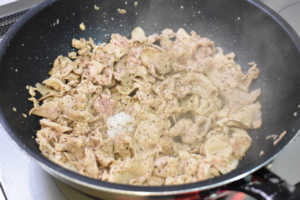 豚肉の炙りにんにく炒め (4)