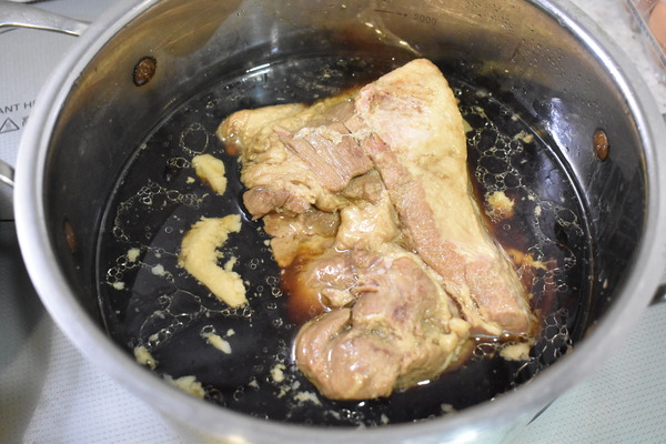 豚肩ロースのチャーシュー (7)