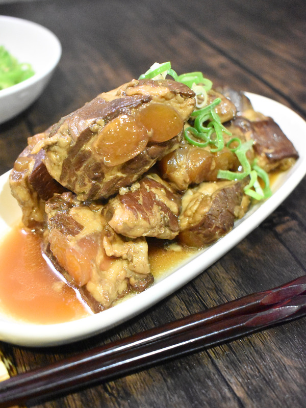 豚軟骨の醤油煮込み (2)