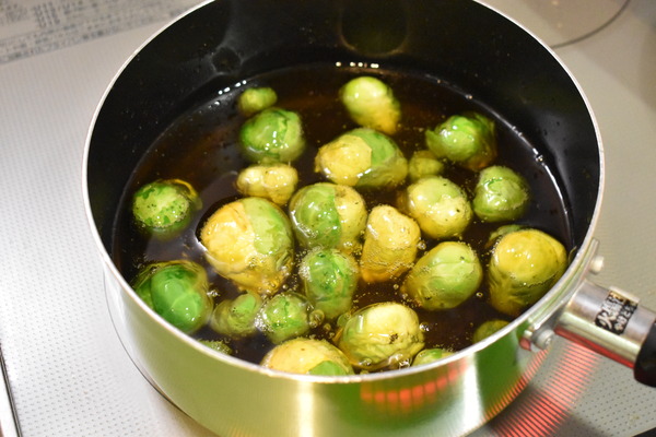 芽キャベツの素揚げ (3)