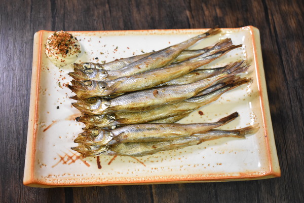 ししゃものにんにく醤油焼き (6)