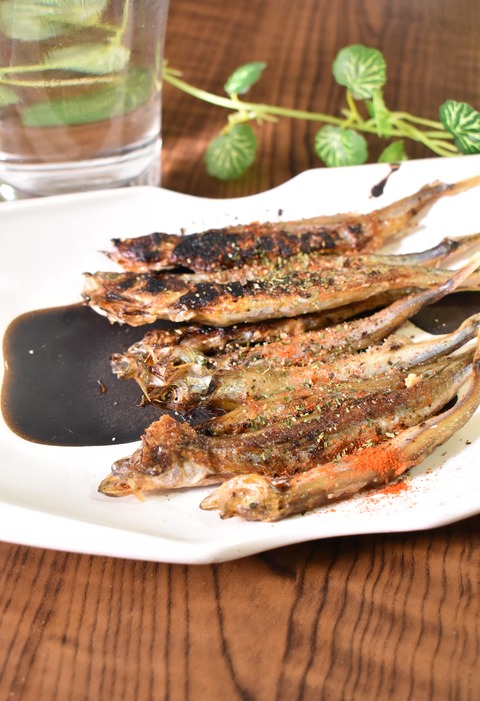 シシャモのカリカリ焼き (1)