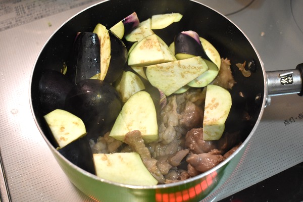 茄子と豚肉の醤油煮 (4)