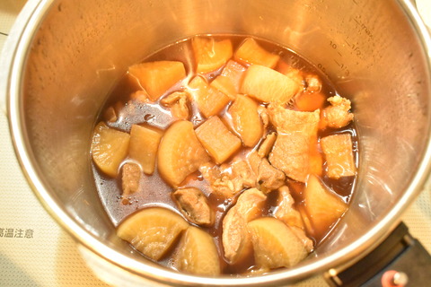 豚すじ肉と大根 (11)
