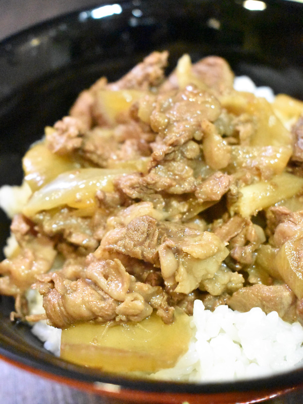 黒毛和牛丼 (1)