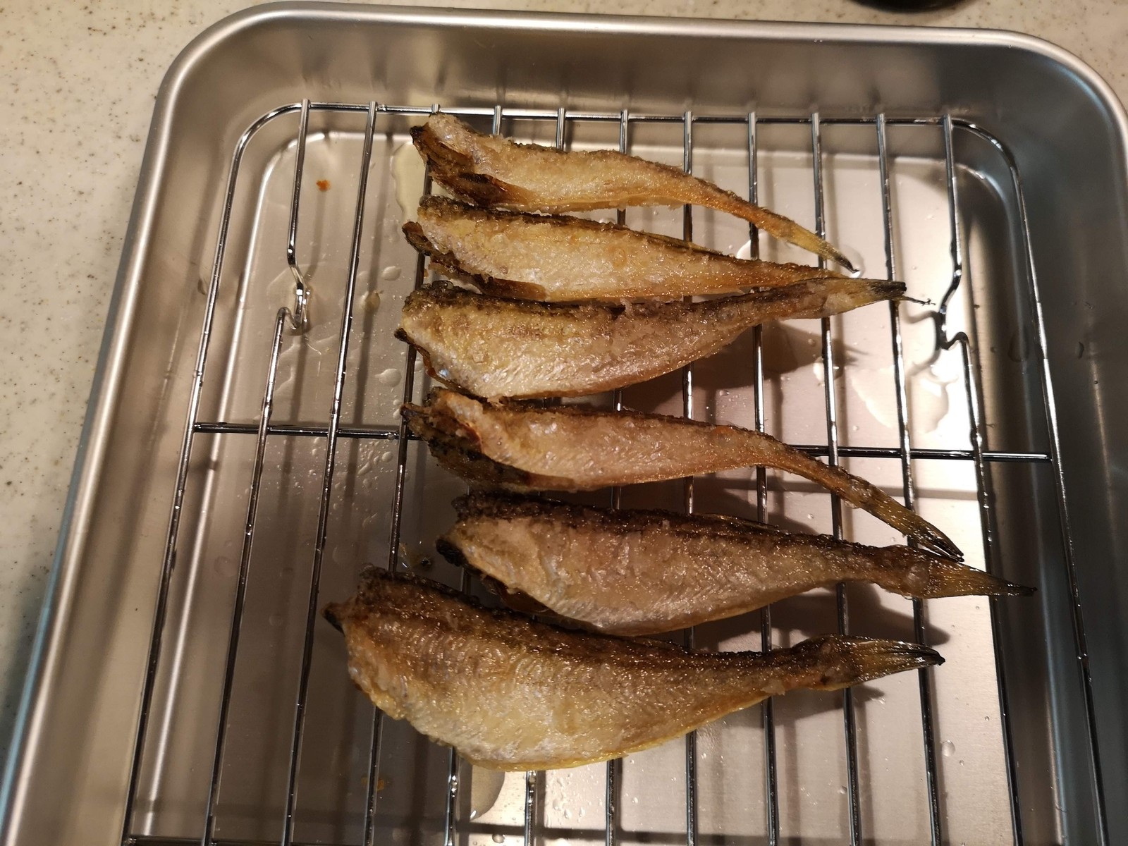 骨まで一気に食べられる ハタハタの一夜干し唐揚 気まま料理で レシピとか Powered By ライブドアブログ 骨まで一気に食べられる ハタハタの一夜干し唐揚 気まま料理で レシピとか Powered By ライブドアブログ