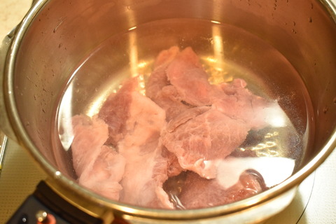 豚すじ肉と大根 (2)
