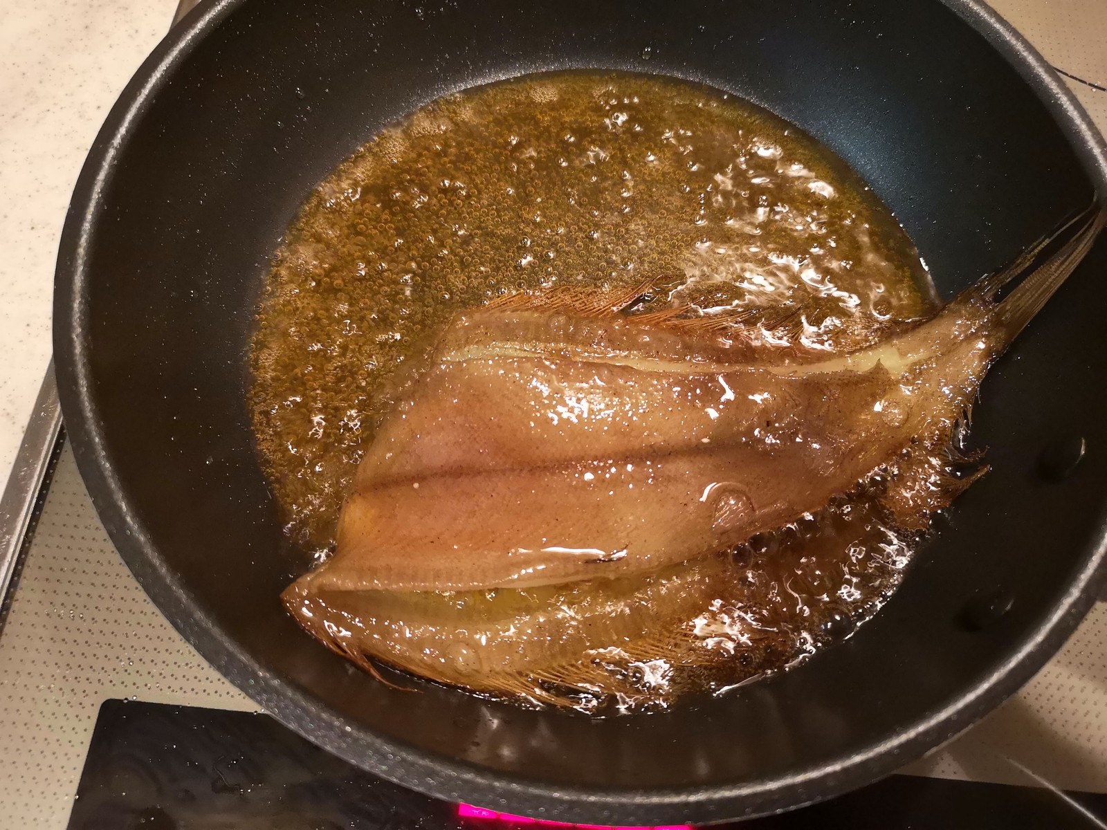 切り目を入れて骨までバリバリ カレイの干物の唐揚 気まま料理で レシピとか Powered By ライブドアブログ 切り目を入れて骨までバリバリ カレイの干物の唐揚 気まま料理で レシピとか Powered By ライブドアブログ