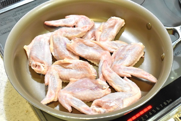 鶏手羽先のにんにく醤油煮 (3)