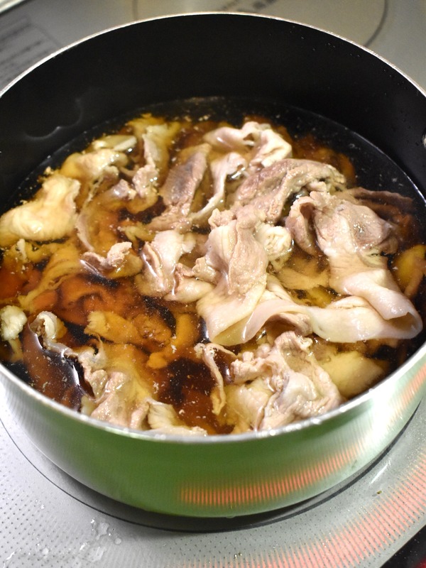 豚目玉焼き丼 (6)