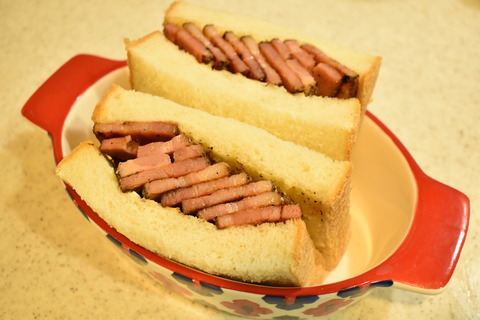 パストラミサンドイッチ (8)