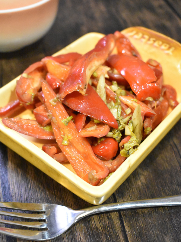 赤ピーマンのアンチョビ炒め (2)