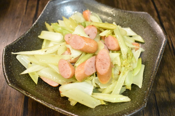 セロリとウインナーのさっぱり炒め (5)