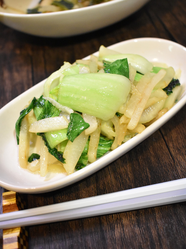 チンゲン菜と大根の中華炒め (2)