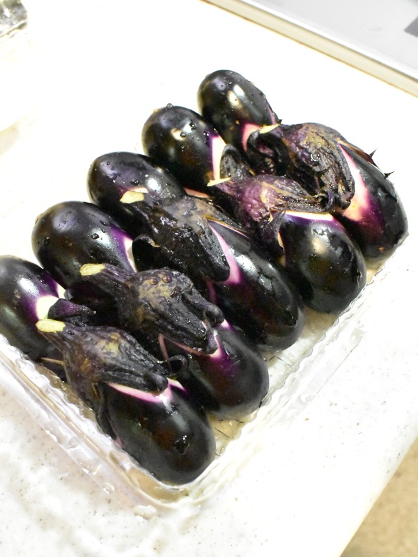 小茄子を漬けてみた (3)
