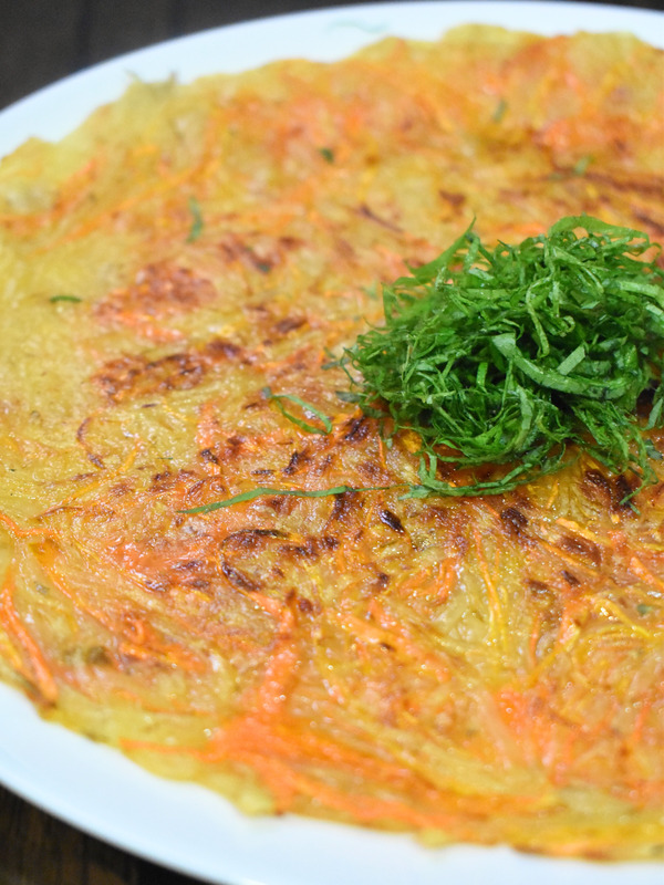 じゃがいもと人参のぺったん焼き (1)