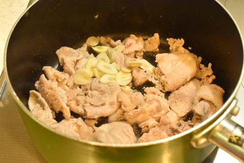豚肉と車麩のにんにく味噌煮 (3)