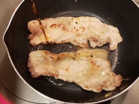 豚照り玉丼 (7)