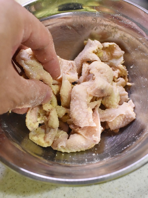 鶏皮の唐揚げ (4)