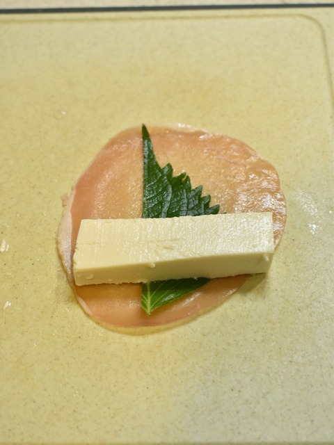 生ハムの豆腐巻き (3)
