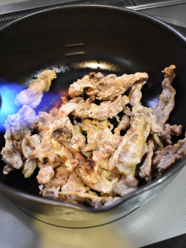 豚肉の炭火焼き風 (6)