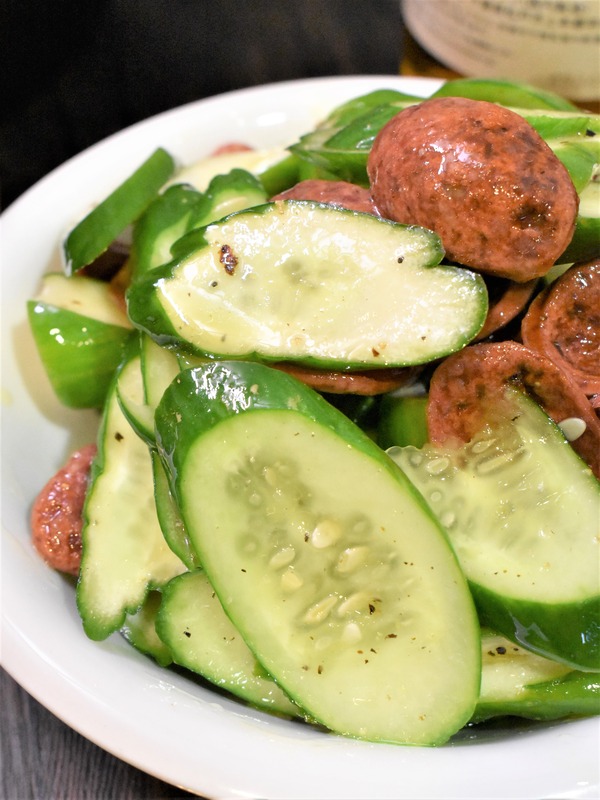 きゅうりとカルパスの和え物 (1)