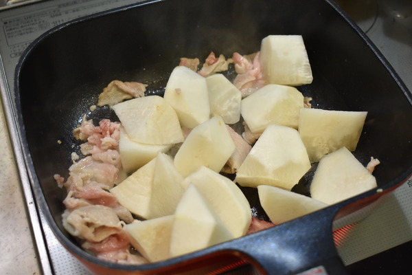 大根と豚肉の煮物 (4)