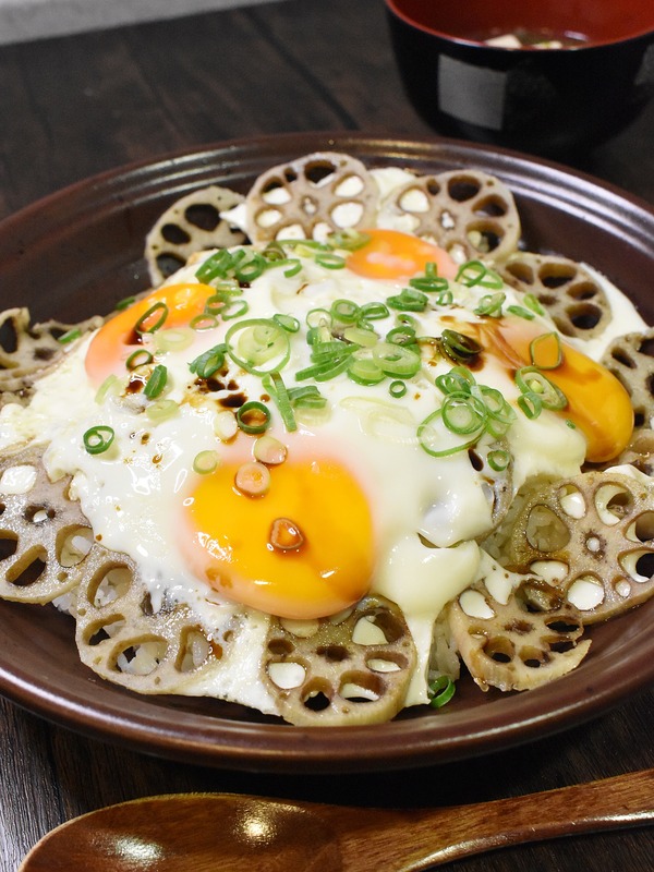 レンコン目玉焼き丼 (2)