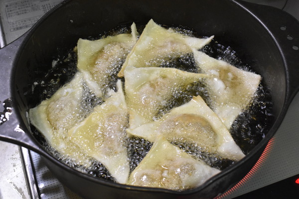 揚げワンタンと茹でワンタン (9)