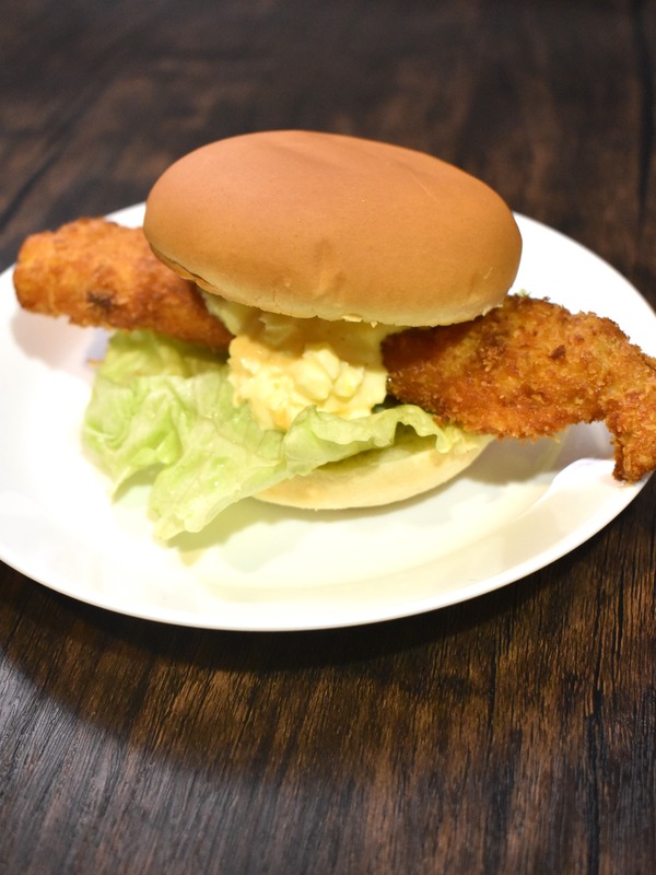 はみ出るフィッシュバガー (9)