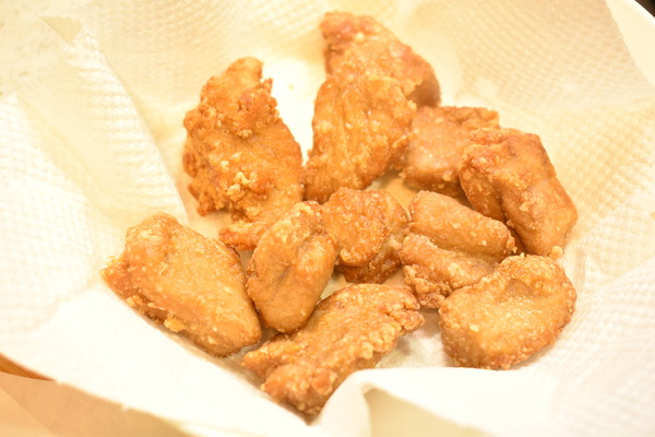 まぐろのにんにく醤油唐揚 (5)