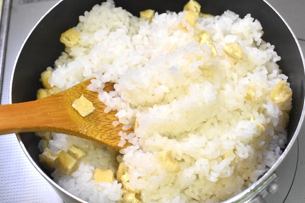 お米の味を活かす炊き込みご飯 (6)