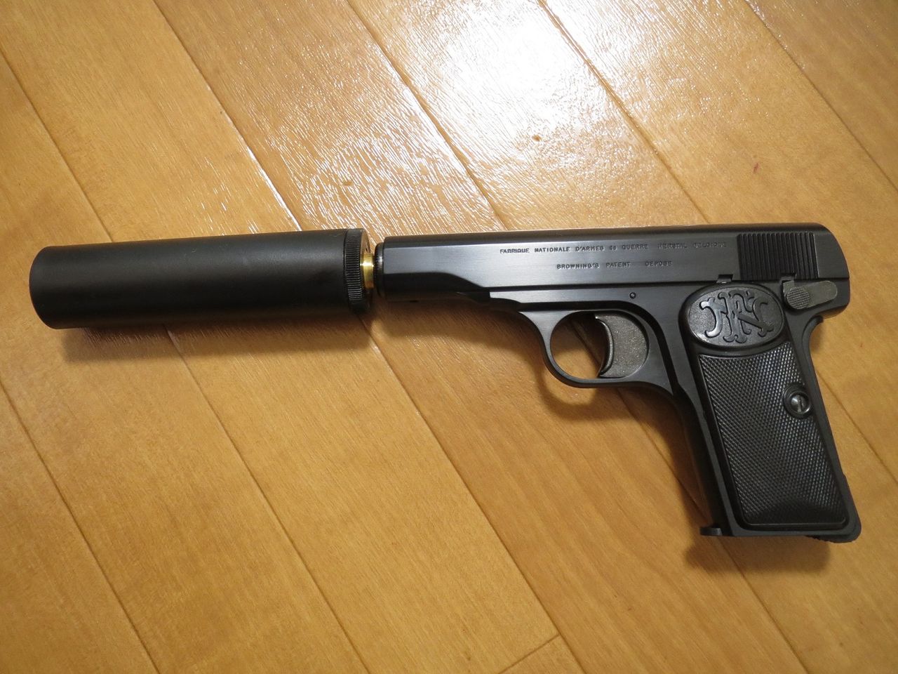 マルシン BROWNING M1910 固定ガスガン : Santastic SFホラー映画