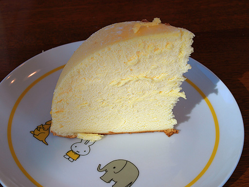 アンファンのチーズケーキ 路地奥の森