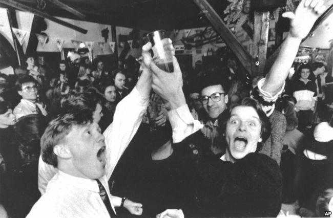 Voa アイスランド ビール解禁30周年を祝う Time5 16 c Voa Learning English の一部を日本語訳してみるblog By Ble2j Voa アイスランド ビール解禁30周年を祝う Time5 16 c Voa Learning English の一部を日本語訳してみるblog By Ble2j