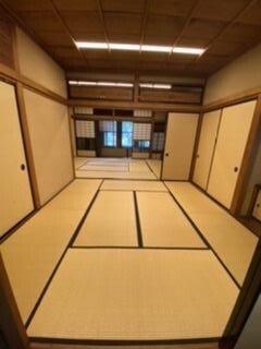 8E9374CE-B59A-44EF-8C64-03793F5824E4