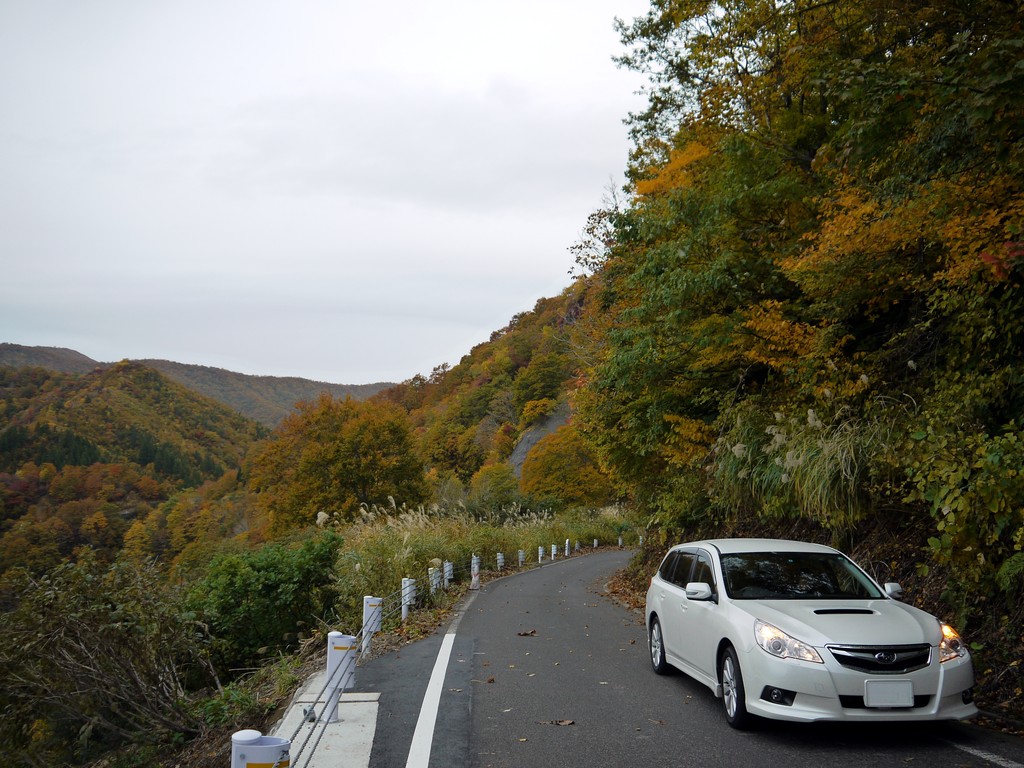 紅葉の奥只見 国道352号 枝折峠 樹海ライン Legacy Touring Diary