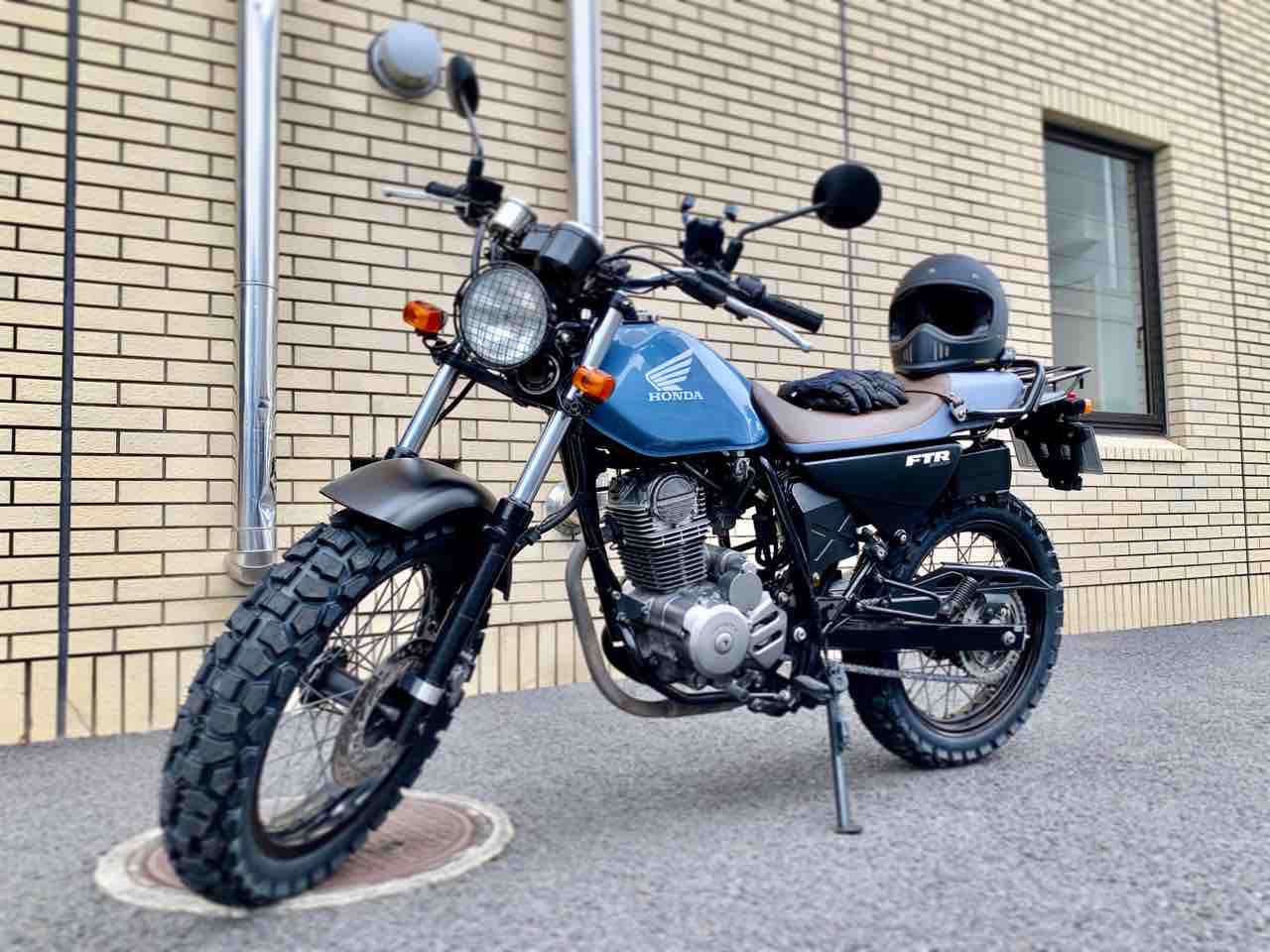 良品 HONDA ホンダ FTR223 純正 シート Amazon | 中古 ホンダ 純正 バイク 部品 FTR223 シート 純正
