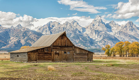 TA Moulton Barn