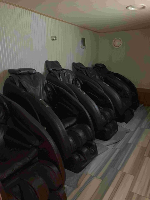 更衣室④