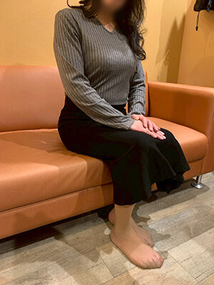 LINE_ALBUM_おふくろ・右京_251120_1