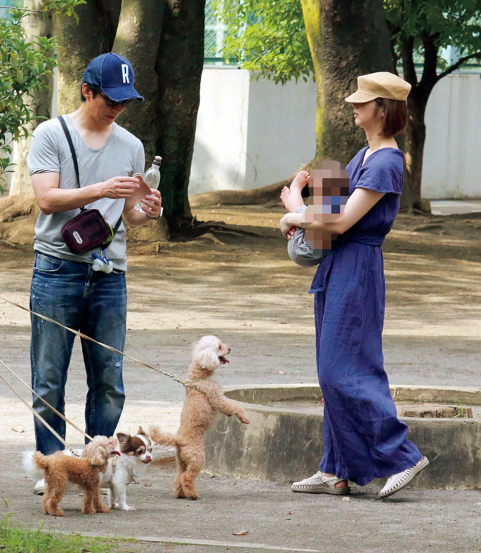 渡部建と犬の散歩 佐々木希は夫と 添い遂げる覚悟 児嶋は妻一筋25年 まとめだかニュース速報