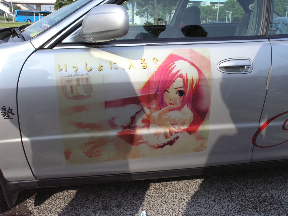 アニメのステッカーとか車やバイクに貼ってる奴って ブログちゃんねる アニメのステッカーとか車やバイクに貼ってる奴って ブログちゃんねる