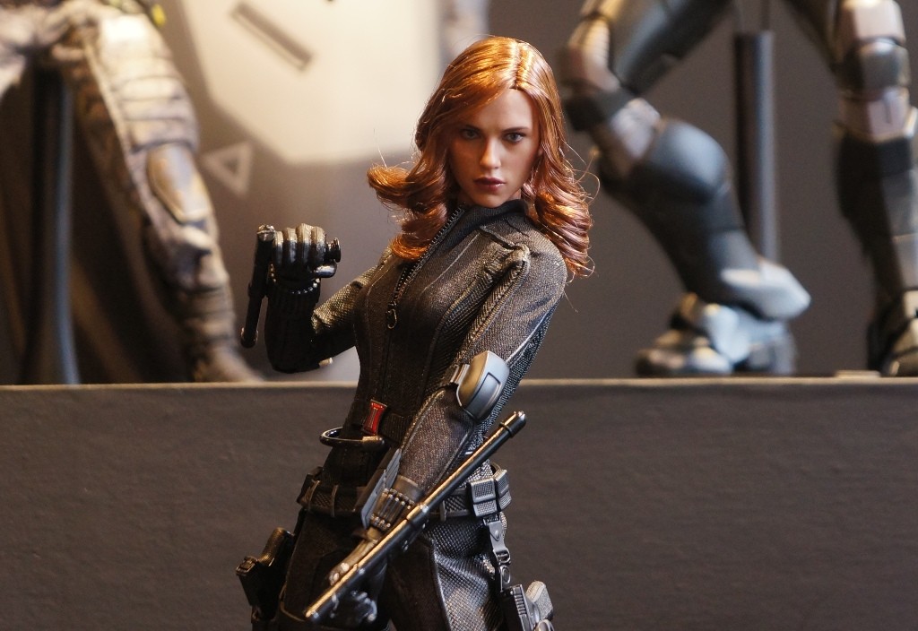 シビル・ウォー ブラック・ウィドウ ホットトイズ(Hot Toys) smcint.com