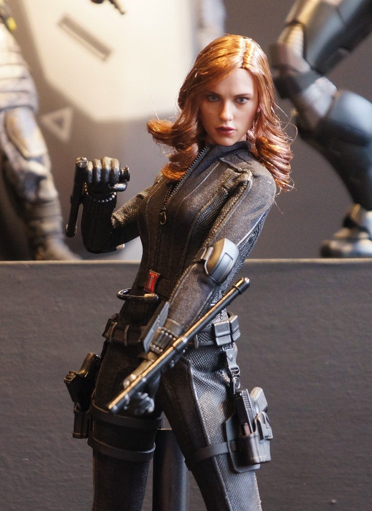 シビル・ウォー ブラック・ウィドウ ホットトイズ(Hot Toys)-