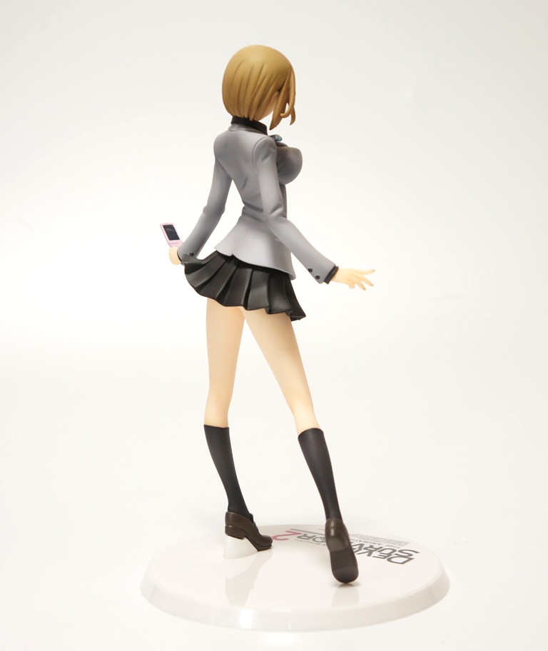 デビルサバイバー2 新田維緒 フィギュア Amazon.co.jp: デビルサバイバー2 新田 維緒 (1/10スケール PVC