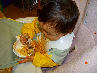 チュチュベビー 吸盤付き お食事エプロン K家物語 チュチュベビー 吸盤付き お食事エプロン K家物語