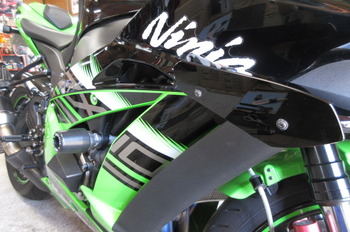 カムチェーンテンショナーアセンブリ ZX10R ZX10RR ZX1000