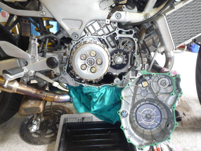 VTR1000 クラッチ、ミッション ファイアーストーム VTR1000F （クラッチ作動不良 編） : MR